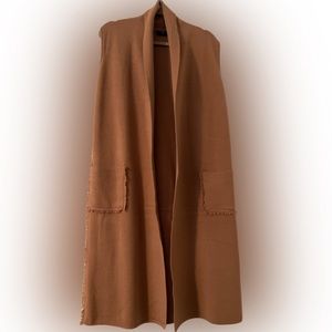 Tahari Sleeveless Duster Vest in Camel color